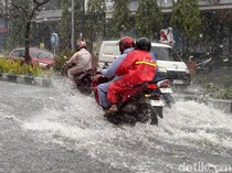 BMKG Peringatkan Curah Hujan Sangat Tinggi di Jawa Timur Bulan Ini