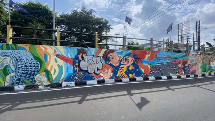Karya Mural di Surabaya Jadi Sasaran Vandalisme