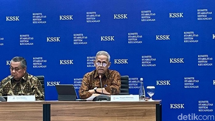 Ketua Dewan Komisioner LPS Anggito Abimanyu