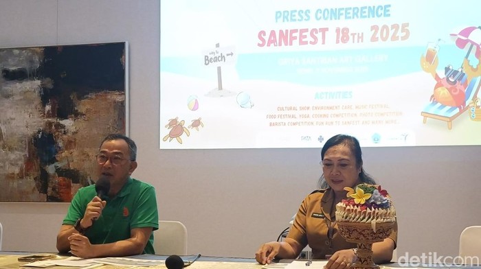 Konferensi pers kegiatan Sanur Village Festival (SVF) 2025 di Sanur, Denpasar, Bali pada Senin (3/11/2025). (Ni Made Lastri Karsiani Putri-detikBali)