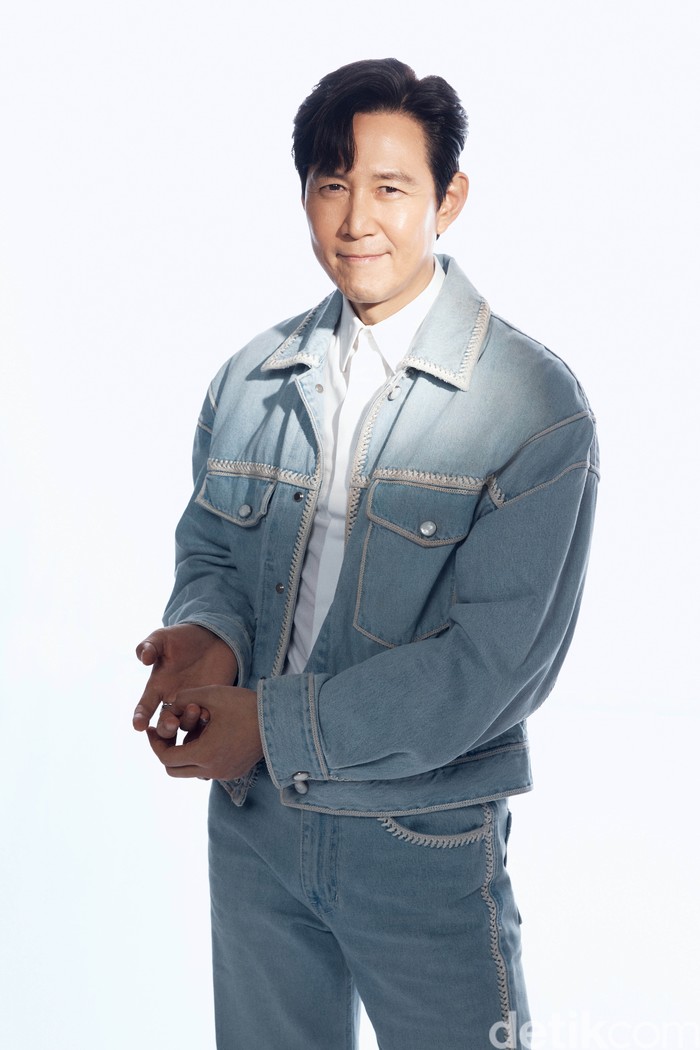 Aktor Korea Selatan Lee Jung Jae membintangi drama Korea terbaru yang tayang di Prime Video berjudul Nice To Not Meet You.