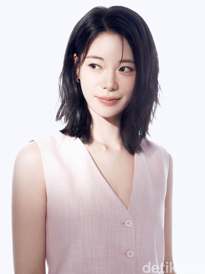 Aktris Korea Selatan Lim Ji Yeon membintangi drama Korea terbaru yang tayang di Prime Video berjudul Nice To Not Meet You.