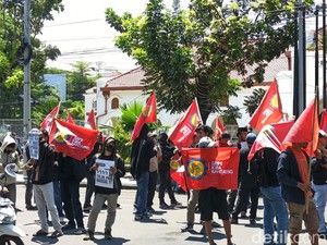 Buruh Kritik Hakim Legalkan Praktik 12 Jam Kerja Tanpa Upah Lembur di PT Huadi