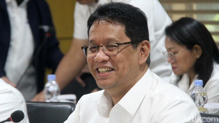 Menteri Keuangan (Menkeu) Purbaya Yudhi Sadewa bersama Wamenkeu Suahasil Nazara melalukan rapat kerja dengan Komite IV DPD di Komplek Parlemen, Senayan, Jakarta, Senin (3/11/2025).