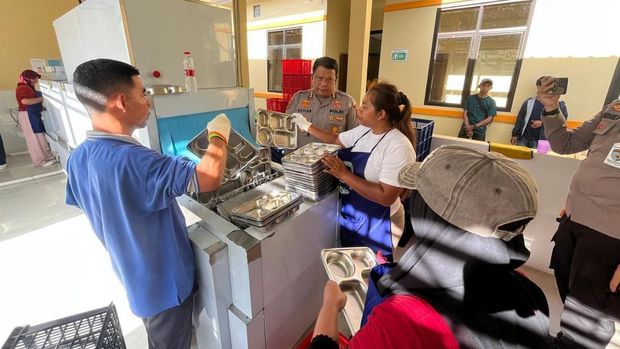 Mesin Pencuci Ompreng Milik Polda Kalsel. Foto: Khairun Nisa/detikKalimantan