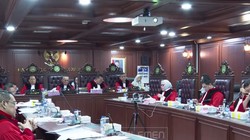 Sidang Etik Ahmad Sahroni dkk