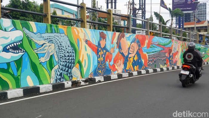 Keberadan mural di tembok Jalan Gubeng Pojok, mempercantik Kota Surabaya