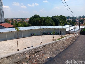 Bukan Pedagang, Ini Penghuni Pasar Hewan Barito Baru di Lenteng Agung