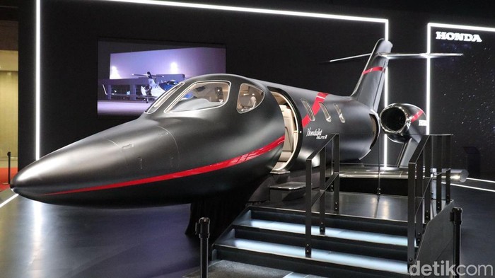 Pesawat terbang Honda.