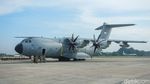 Potret Pesawat Raksasa TNI AU A400M Mendarat di Jakarta, Disambut Water Salute