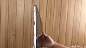 Pengalaman multimedianya didukung empat speaker dengan racikan Dolby Atmos. Foto: Virgina Maulita Putri/detikINET