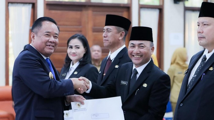 Pelantikan pejabat di lingkungan Pemprov Sumsel.