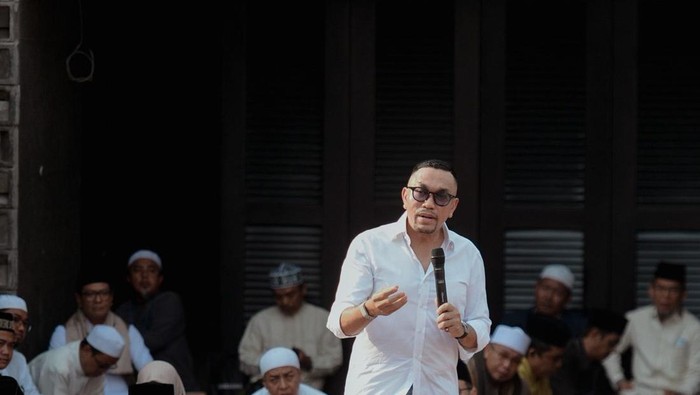 Sahroni menggelar silaturahmi bareng ulama dan warga Kebon Bawang, Jakut