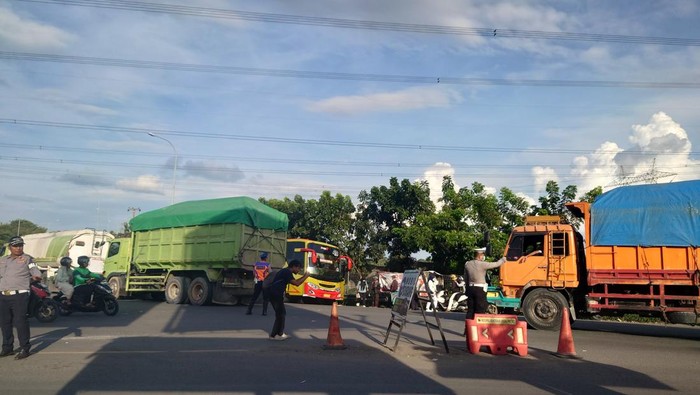Trum tambang di kawasan Cilegon, Banten.