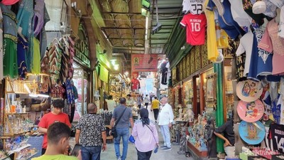 Menyusuri Jalanan di Khan al Khalili Cairo