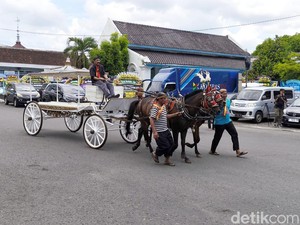 MUI Surakarta Jelaskan Hukum Jenazah Raja Dimakamkan dengan Busana Kebesaran