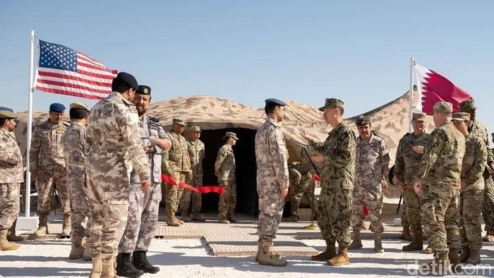 The US and Qatar opened the first bilateral Combined Command Post for air defense in the Middle East at Al Udeid Air Base, on Nov. 3. (US Central Command)