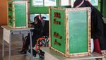Belajar Demokrasi, Siswa Disabilitas SLB Semarang Ikut Pemilu OSIS