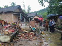Bupati Trenggalek Imbau Warga Waspada, Lokasi Longsor Masih Rawan