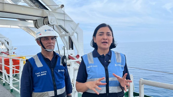 Direktur Utama Pelni, Tri Andayani (kanan)-(Rumondang/detikcom)