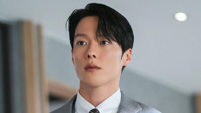 Potret Jang Ki Yong Jadi Bos Karismatik di Drakor Dynamite Kiss