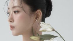 Eunjung T-Ara Anggun di Foto Pernikahan