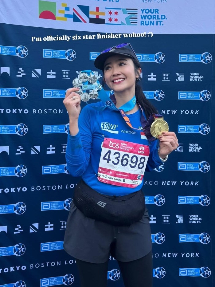 Febby Rastanty taklukkan New York Marathon.