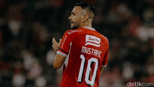 Gelandang Bali United, Mirza Mustafic.
