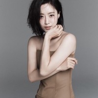 Personel grup KPop T-ARA, Hahm Eun Jung akan mengikat janji suci dengan kekasihnya, sutradara film Omniscient Reader: The Prophecy, Kim Byung Woo. Foto: dok. Instagram @eunjung.hahm