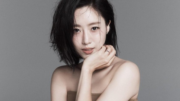 7 Potret Prewed Hahm Eun Jung T-ARA dan Sutradara Film Lee Min Ho
