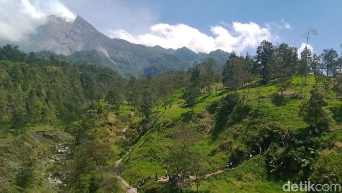 Kawasan taman Nasional Gunung Merapi di Kali Talang, Kecamatan Kemalang, Klaten bulan lalu.
