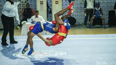 Keras, Atlet Wushu Sanda Unjuk Kemampuan di Popnas 2025