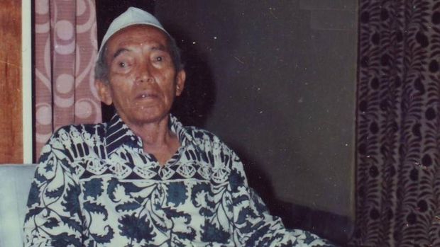 KH Mahrus Aly KH Mahrus Aly