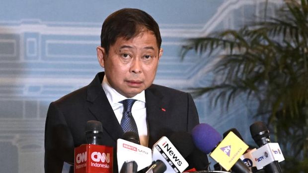 Mantan Menteri Perhubungan, Ignasius Jonan usai menemui Presiden Prabowo Subianto di Istana Merdeka, Jakarta, Senin (3/11/2025). (Dok. BPMI Sekretariat Presiden)