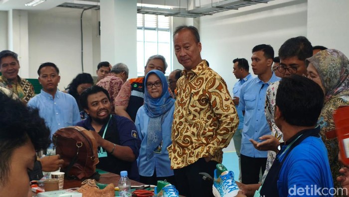 Menteri Perindustrian Republik Indonesia, Agus Gumiwang Kartasasmita