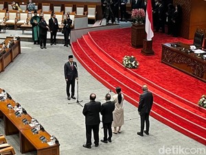 DPR Lantik Anggota PAW Pengganti Gus Alam yang Meninggal Kecelakaan