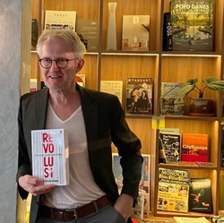 Cerita Awal David Van Reybrouck Tulis Buku Revolusi, Sisi Lain Sejarah Indonesia