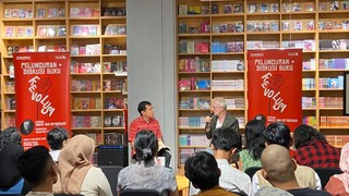 Siasat David Van Reybrouck Tulis Riset 6 Tahun Jadi Buku Setebal 730 Halaman