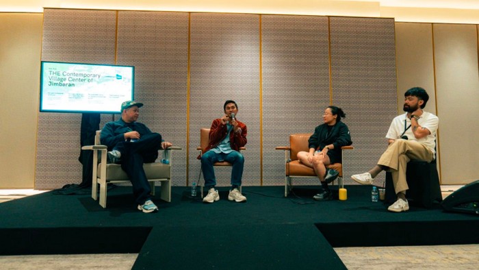 Popo (CEO Mbloc Space), Mahanugra Kinzana (Head of Business and Commercial Jimbaran Hijau), Metta Setiandi
(Founder The Met Glodok), dan Asa (CEO Samsara Group) dalam salah satu sesi Ideafest 2025. (Dok. Jimbaran Hijau)