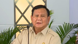 Prabowo Akui Panggil Jonan buat Bahas Kereta Cepat