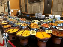 Lamak Bana! 5 Restoran Nasi Kapau Nikmat, Bumbu dan Rempahnya Nampol