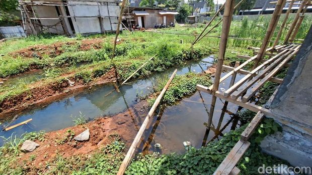 Tampak calon rumah milik konsumen YVE Habitat bernama Yudi yang kondisinya masih sebidang tanah.