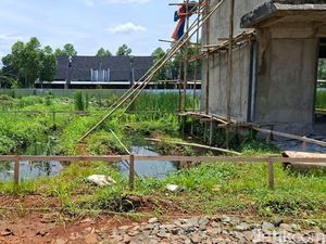 Konsumen YVE Habitat Resah, Rumahnya Masih Sebidang Tanah
