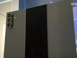 Begini Penampakan Galaxy Z TriFold dari Berbagai Sisi, Tipis Banget!