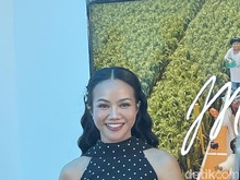 Mau Jadi Apa? Yura Yunita Bawa Pertanyaan Klasik dengan Alunan Keroncong