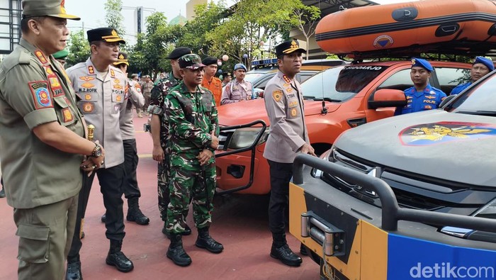 Apel kesiapsiagaan bencana hidrometeorologi dipimpin Kapolresta Sidoarjo