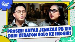 Video: Prosesi Antar Jenazah PB XIII dari Keraton Solo ke Imogiri