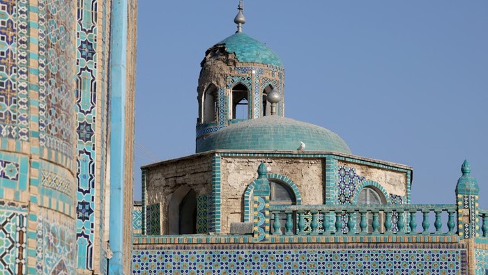 A damaged minaret of the Blue Mosque after the mosque sustained minor damage following a recent earthquake in Mazar-i-Sharif, Afghanistan, November 5, 2025. The mosque, also known as the Shrine of Hazrat Ali, is one of Afghanistan’s most revered religious sites. REUTERS/Sayed Hassib