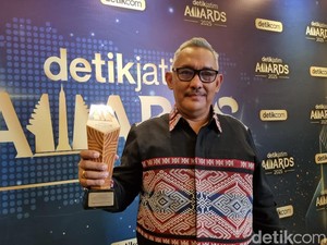 Sjamsul Hadi Raih Penghargaan atas Dedikasi untuk Penghayat Masyarakat Adat