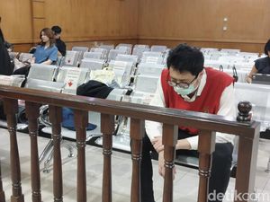 Dokter Priguna Divonis 11 Tahun Penjara di Kasus Perkosa 3 Pasien